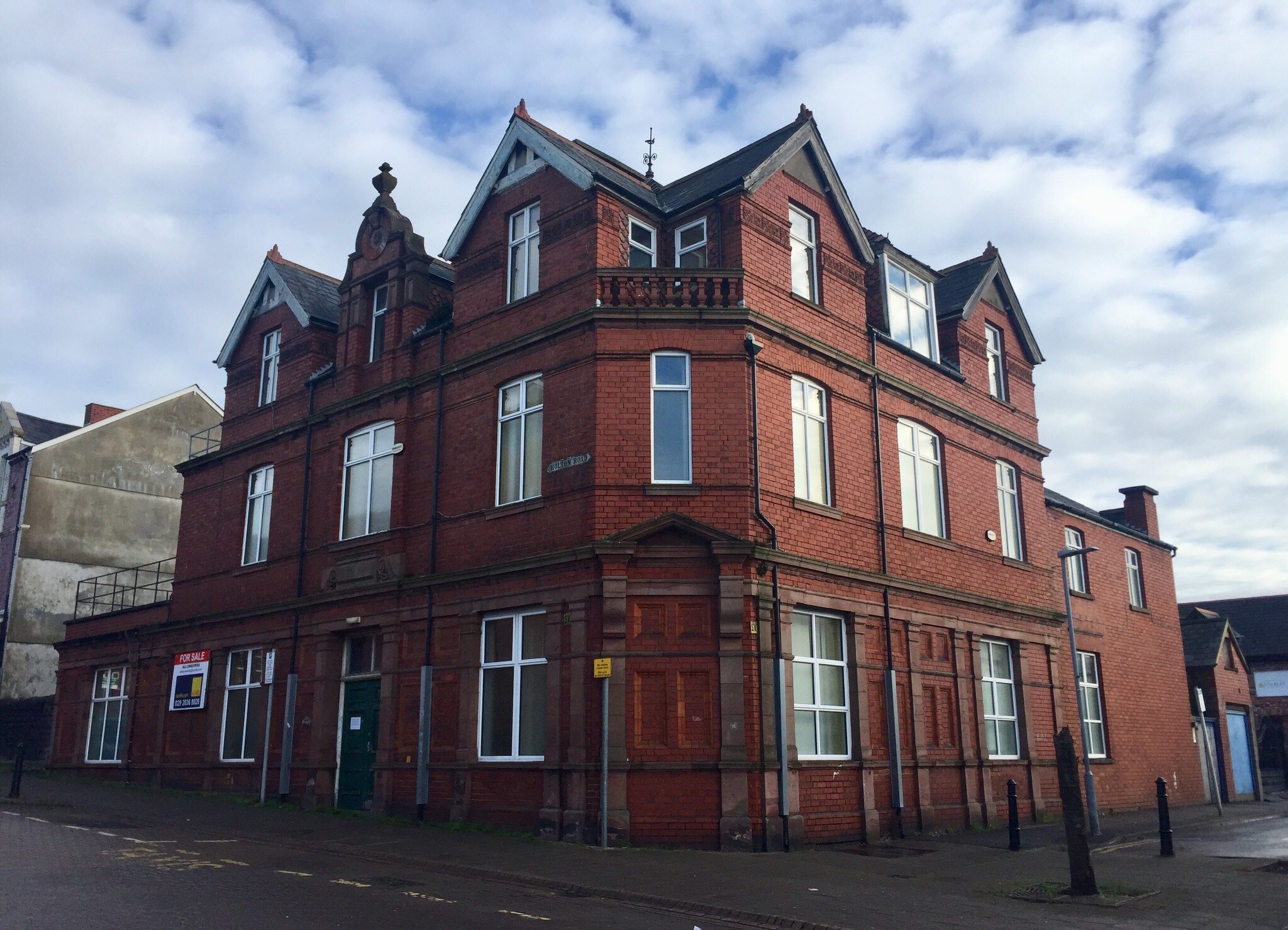 190 Holton Rd, Barry for sale Primary Photo- Image 1 of 1