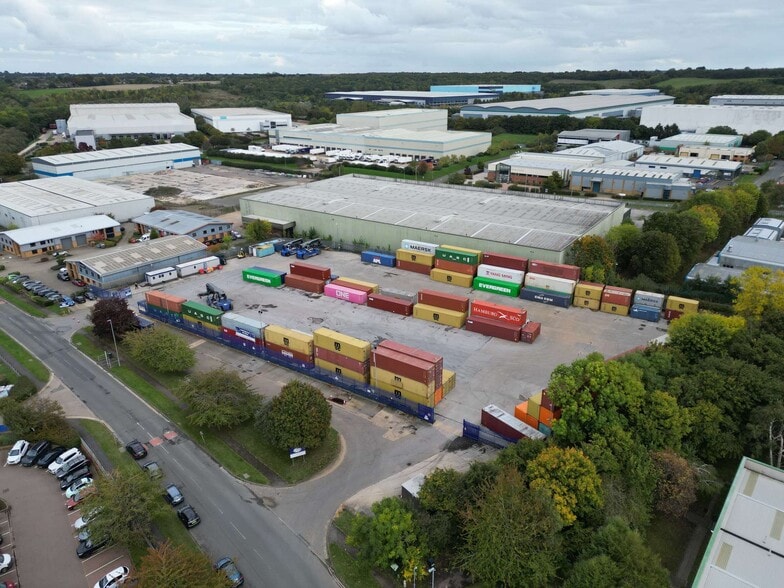 42 Salthouse Rd, Northampton to rent - Primary Photo - Image 1 of 1