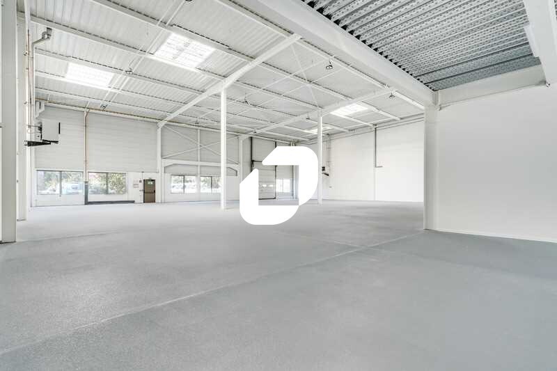 Light Industrial in Le Blanc-Mesnil to rent - Interior Photo - Image 3 of 26