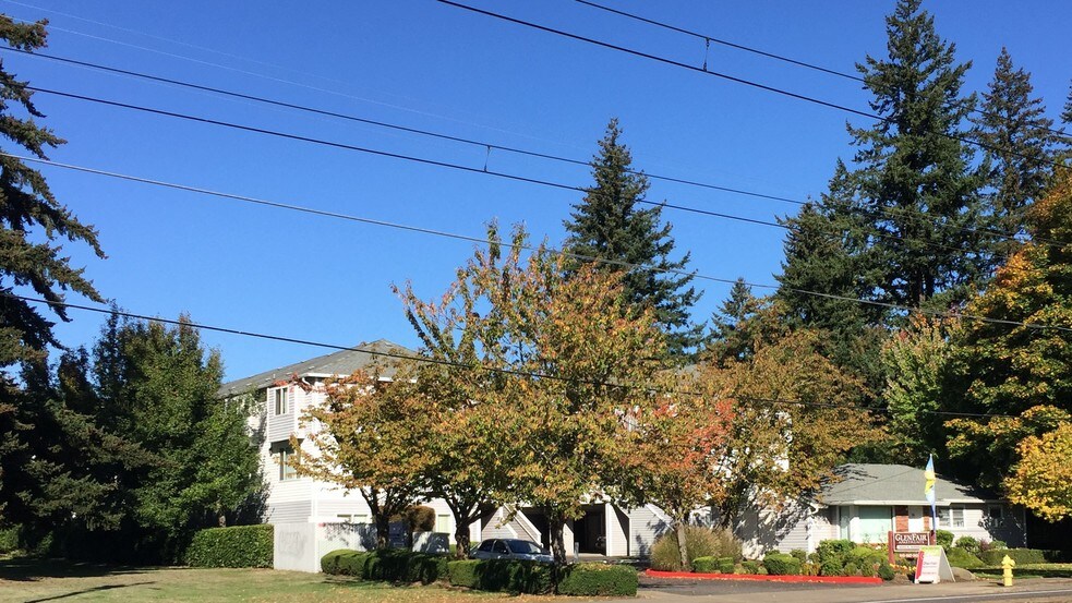 14455 E Burnside St, Portland 97233 Glenfair Apartments UK
