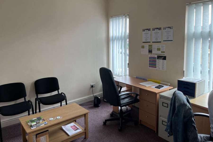 102-106 Eastfield Rd, Peterborough for sale Building Photo- Image 1 of 1