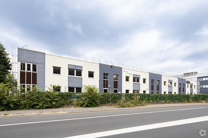 13-21 Des Grésillons Quai, Gennevilliers to rent - Building Photo - Image 2 of 2