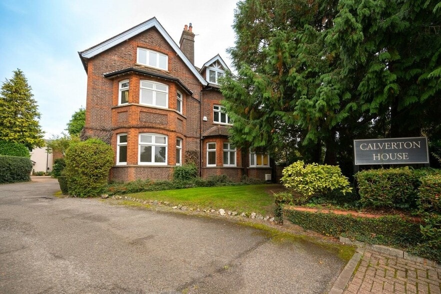 2 Harpenden Rd, St Albans, AL3 5AB UK