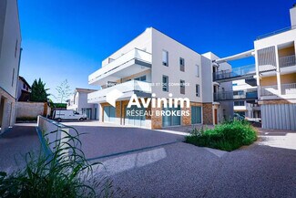 More details for Retail for Sale