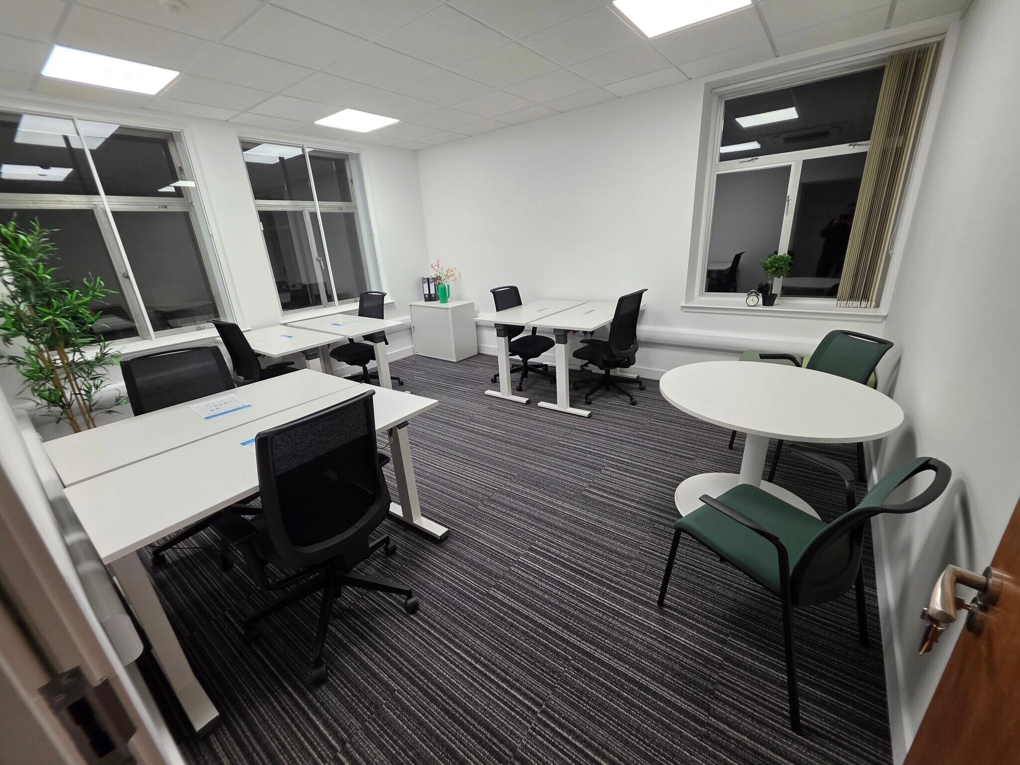 Panmure St, Dundee to rent Interior Photo- Image 1 of 7