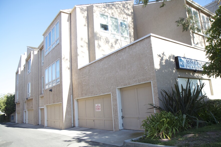 3950 Long Beach Blvd, Long Beach, CA for rent - Building Photo - Image 3 of 22