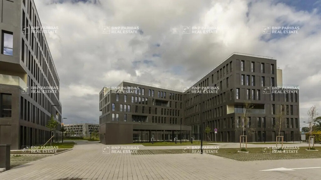 Location Bureaux 194 m² à 3 670 m² - Photo 1