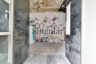 Retail in Barcelona, Barcelona to rent Interior Photo- Image 2 of 22