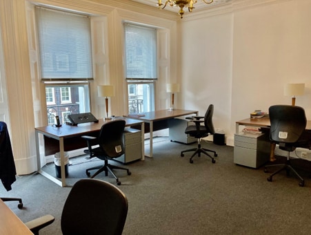 40-41 Pall Mall, London to rent Interior Photo- Image 1 of 4