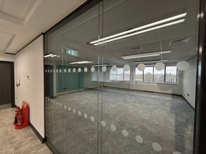 Earles Street, Crewe to rent Interior Photo- Image 2 of 4