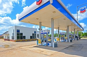 50 S Interstate 35, Cotulla, TX for sale Primary Photo- Image 1 of 1