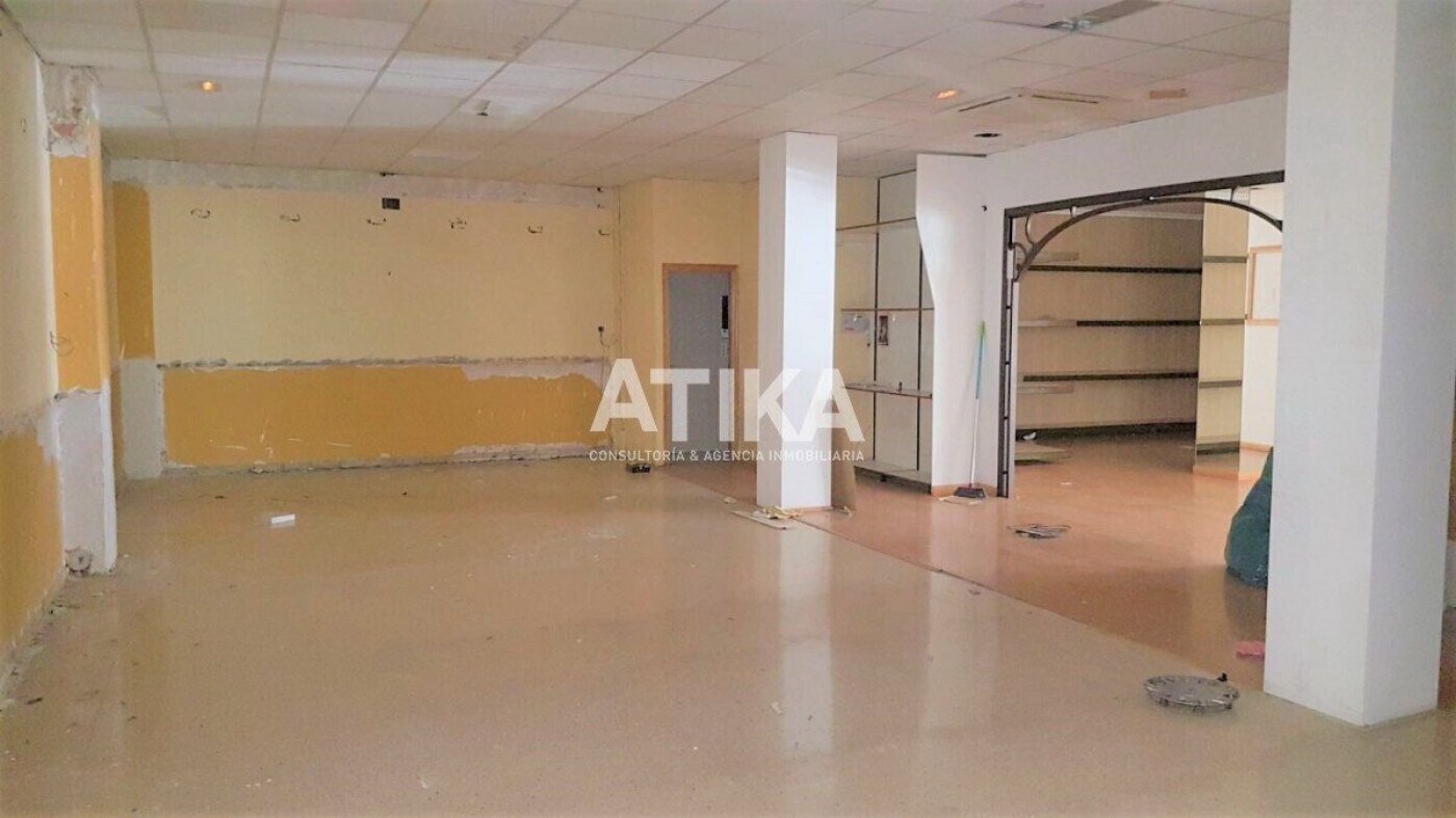 Retail in Ontinyent to rent Building Photo- Image 1 of 11