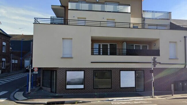 Location Commerce 120 m²