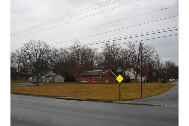 511 Roanoke St, Christiansburg, VA for sale - Primary Photo - Image 1 of 4