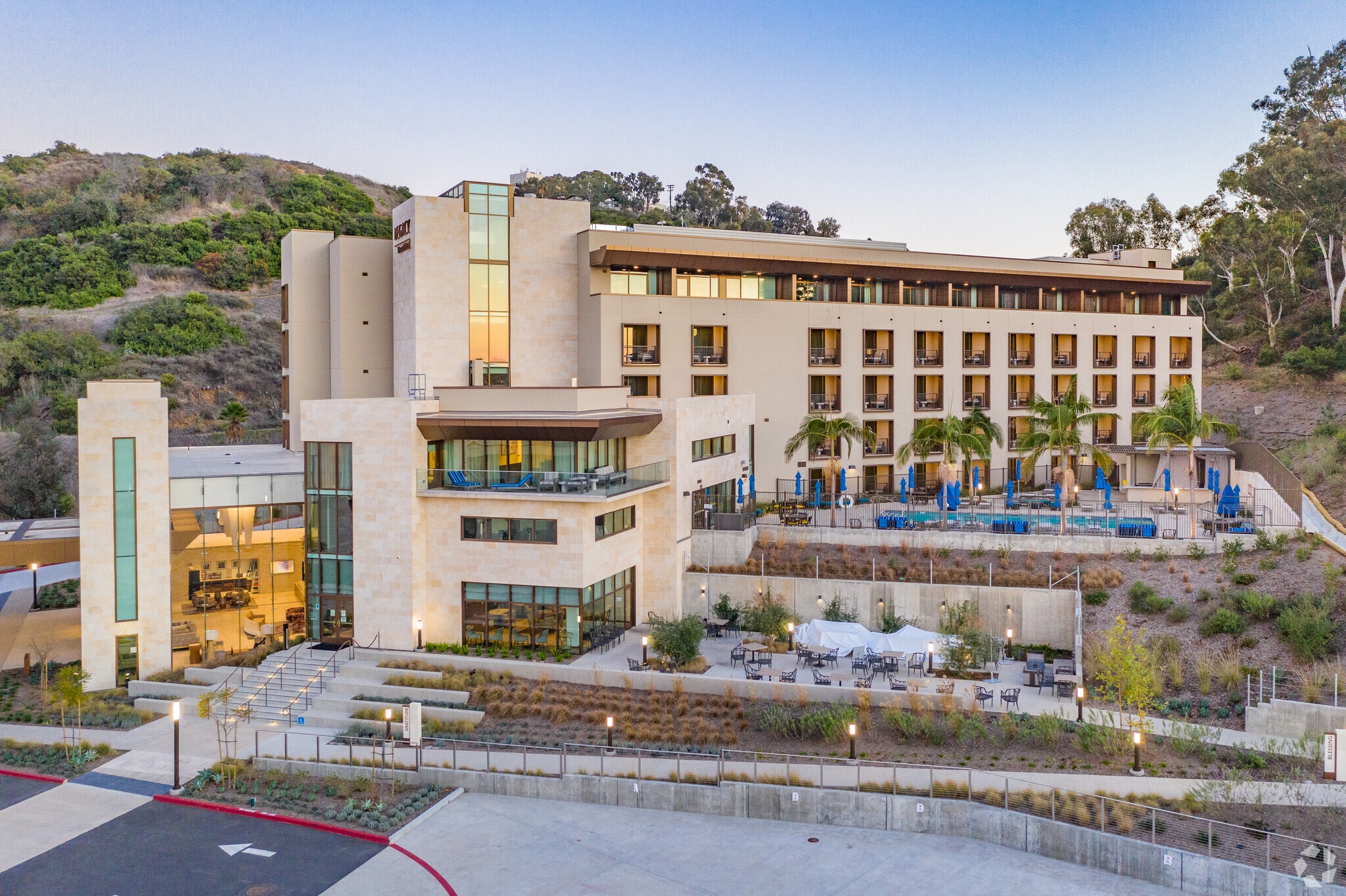 Legacy Campus portfolio of 3 properties for sale on LoopNet.co.uk Primary Photo- Image 1 of 18