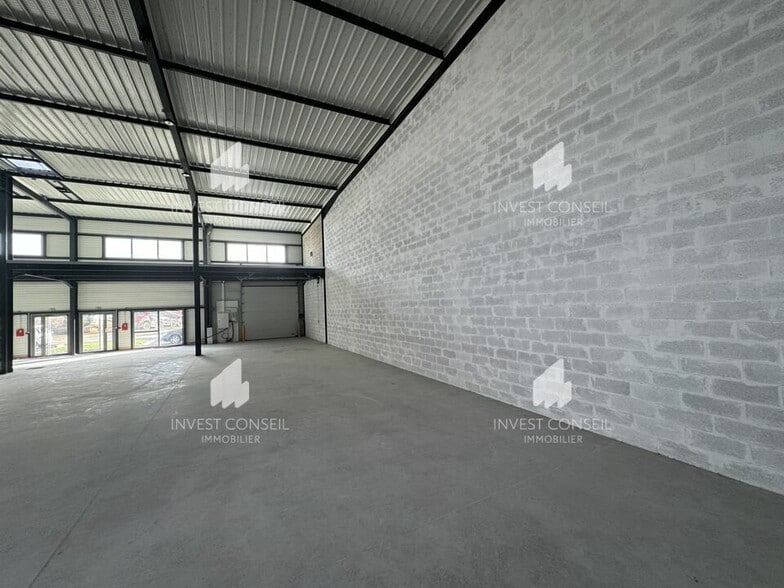 6 Les Grands Champs, Le Thillay to rent - Interior Photo - Image 2 of 7