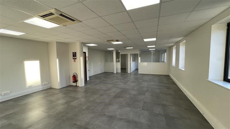 Office in Bussy-Saint-Georges for sale Interior Photo- Image 1 of 8