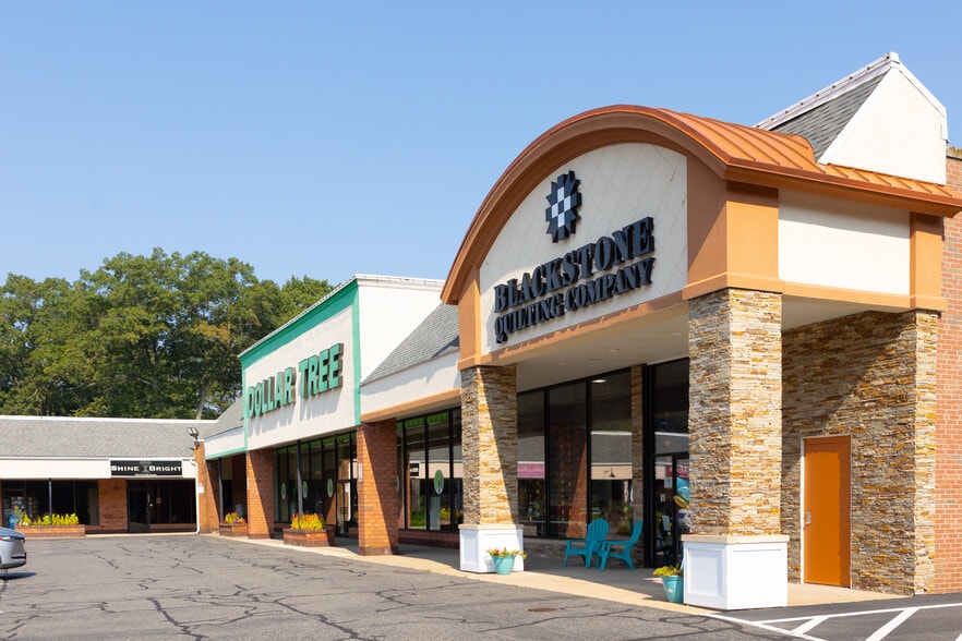 3751 Mendon Rd, Cumberland, RI to rent - Building Photo - Image 1 of 4