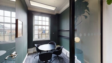 122 Regent St, London to rent Building Photo- Image 2 of 6