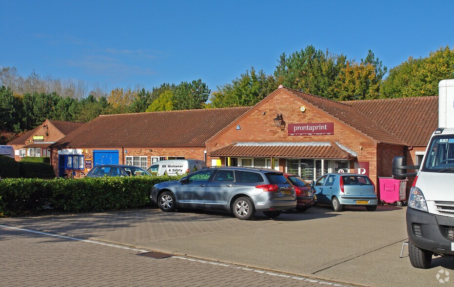 Darin Ct, Milton Keynes for sale - Primary Photo - Image 1 of 1