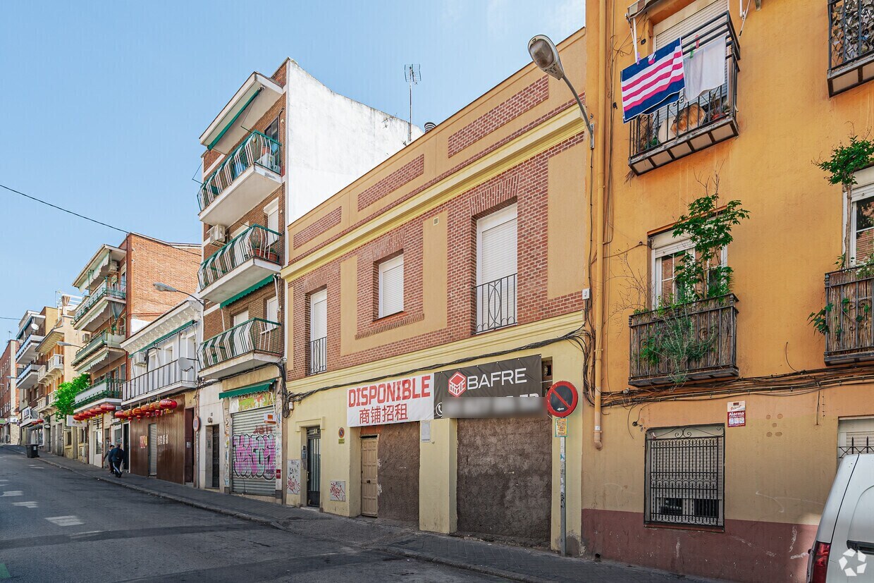 Retail in Madrid, Madrid to rent Primary Photo- Image 1 of 9