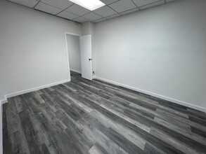 591 Summit Ave, Jersey City, NJ for rent Interior Photo- Image 2 of 3