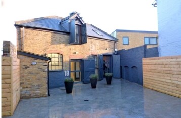 1a Local Board Rd, Watford for sale Primary Photo- Image 1 of 1