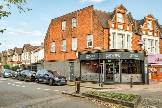 More details for 136 High St, Harrow - Retail to Rent