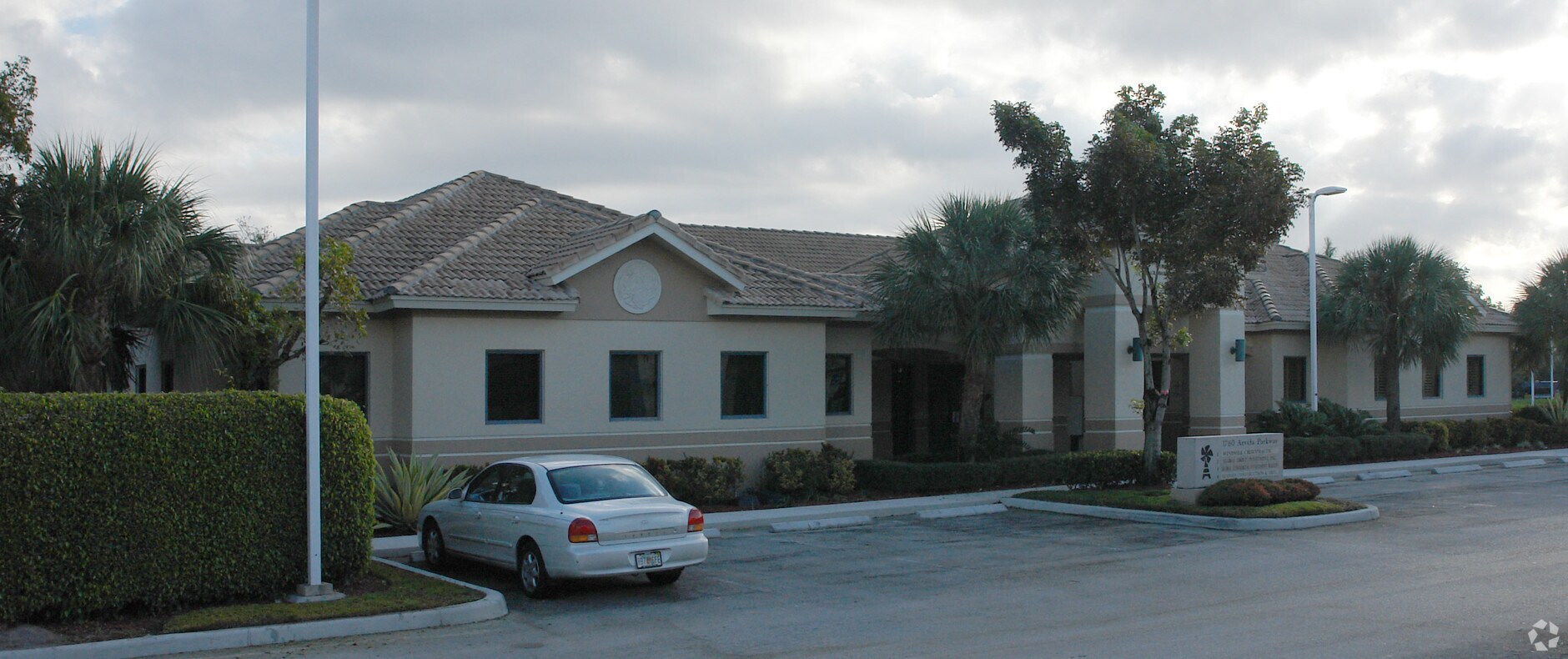 17170 Royal Palm Blvd, Weston 33326 UK