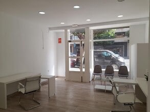 Retail in València, Valencia to rent Interior Photo- Image 2 of 14