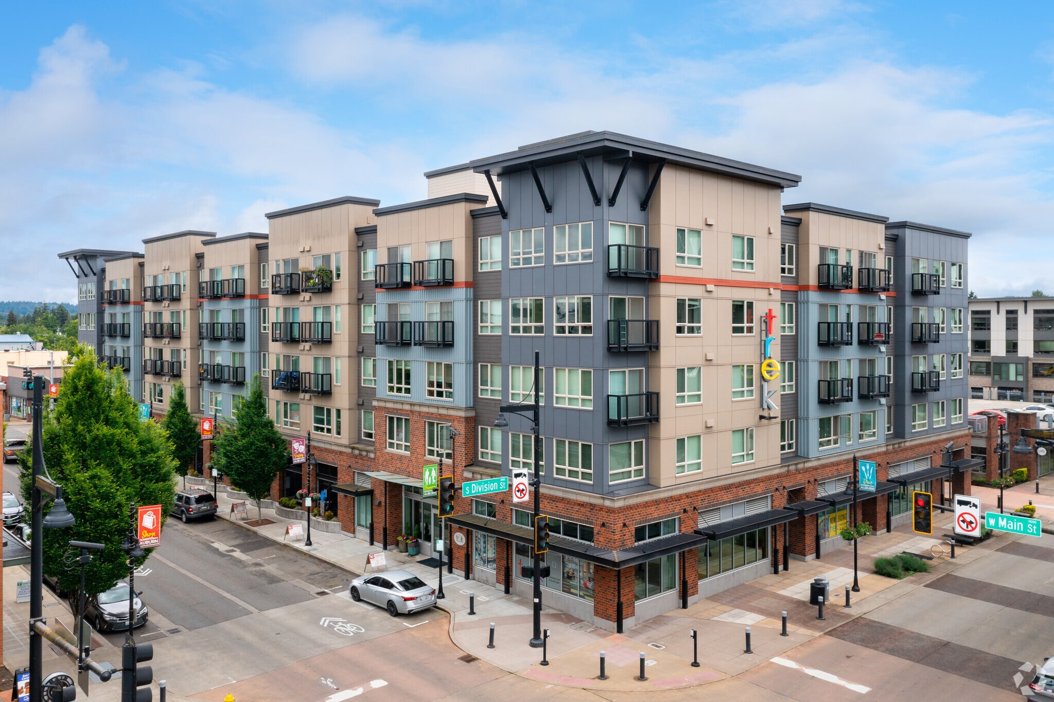 2 E Main St, Auburn, WA to rent Building Photo- Image 1 of 14