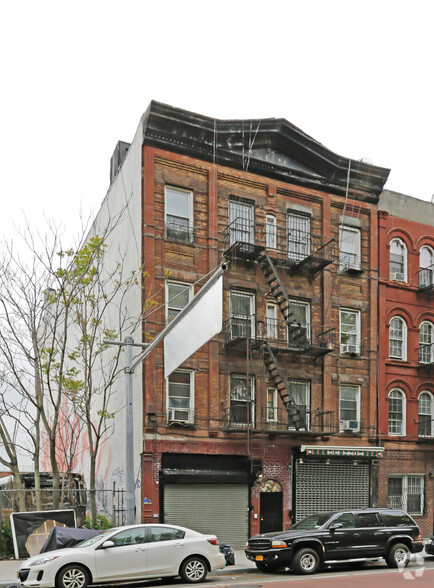 40 Nostrand Ave, Brooklyn, NY for sale - Primary Photo - Image 1 of 1