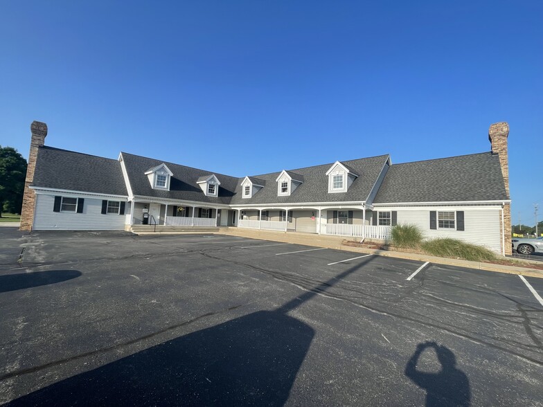 6401-6414 Lake Michigan Dr, Allendale, MI for rent - Building Photo - Image 1 of 6