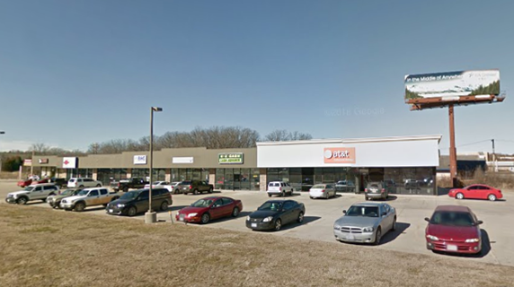 1629 Bruce Smith Pky, West Plains, MO for sale - Building Photo - Image 1 of 1