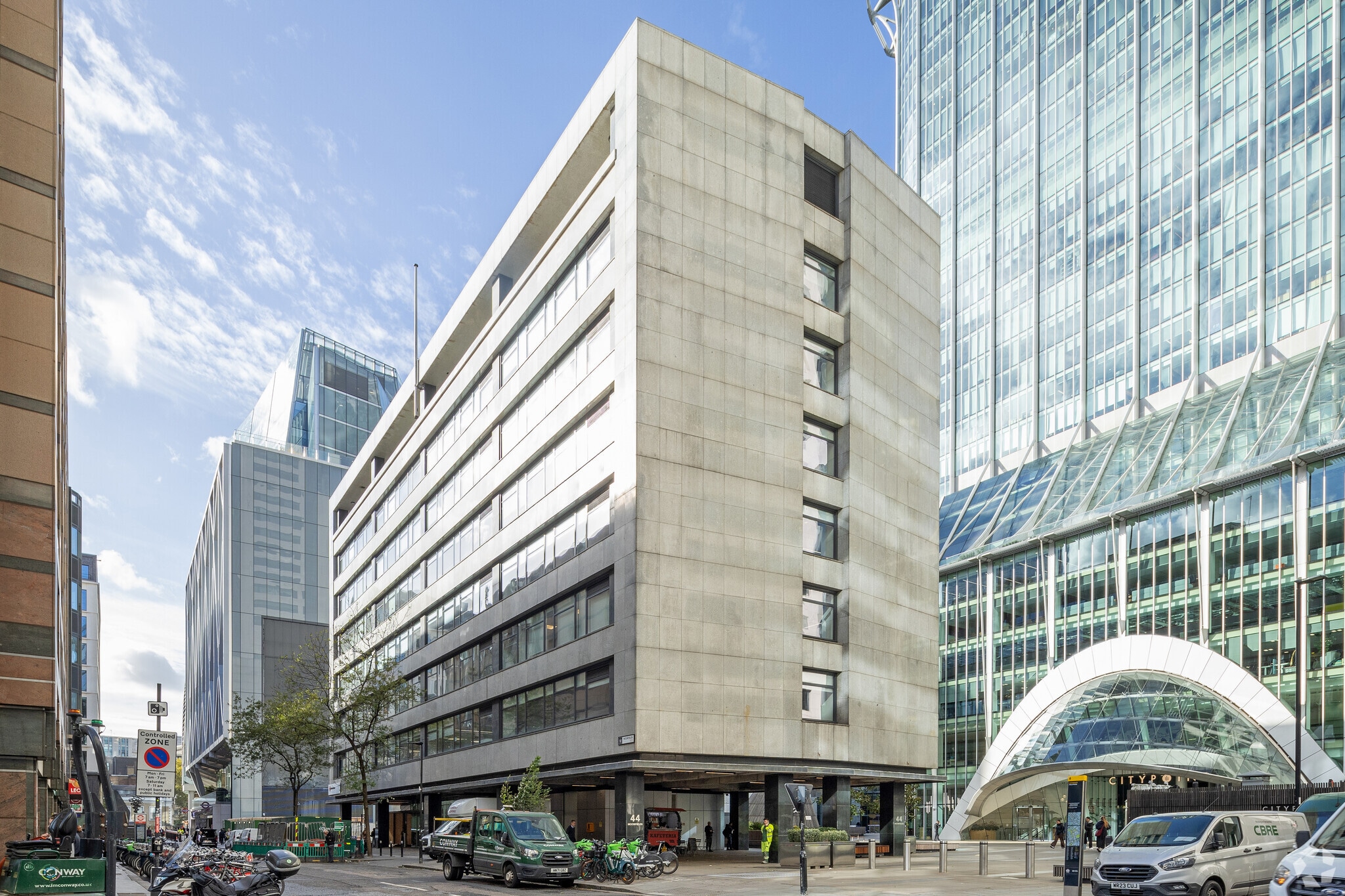 Moorfields, London for sale Primary Photo- Image 1 of 1