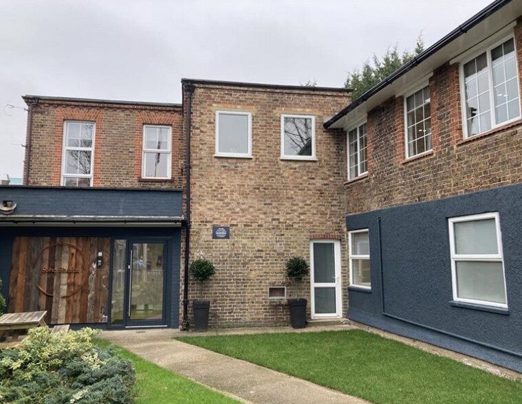 1 Soho Mills, Wooburn Green for sale - Primary Photo - Image 1 of 6