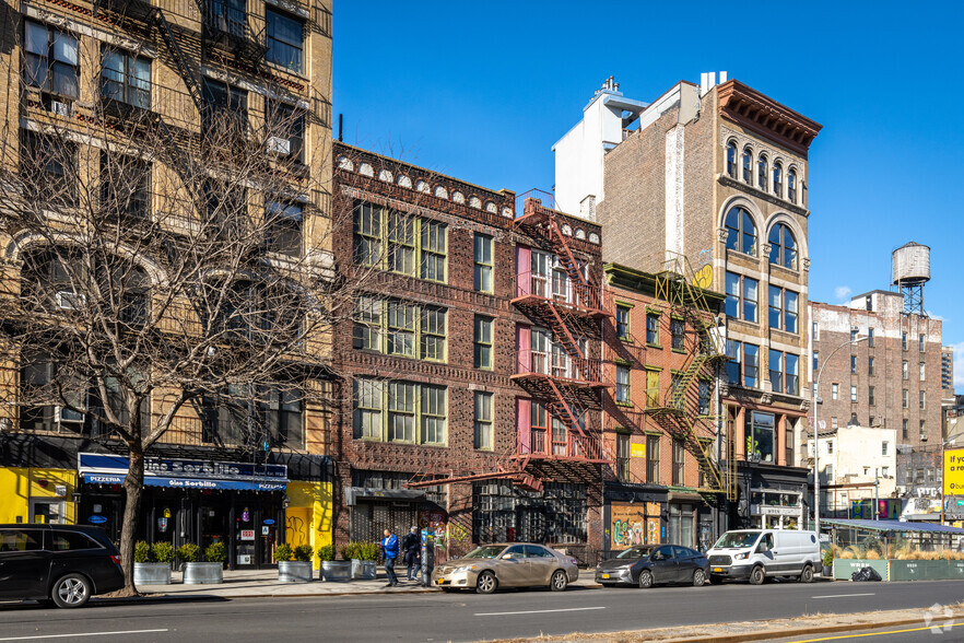 338 Bowery, New York, NY for rent - Primary Photo - Image 1 of 4