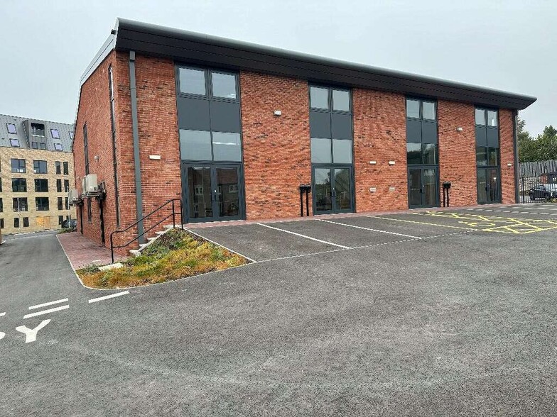 Thirkill Dr, Harrogate to rent - Primary Photo - Image 1 of 7