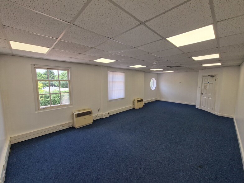 Vernon Gate, Derby for sale - Building Photo - Image 3 of 23