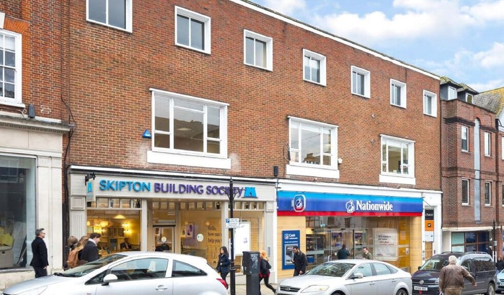 32 High St, Guildford to rent - Primary Photo - Image 1 of 1