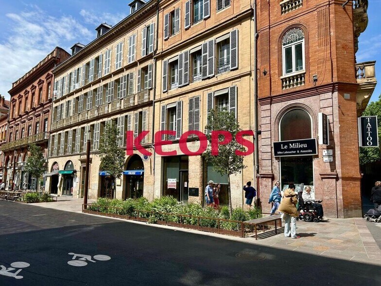 Retail in Toulouse to rent - Building Photo - Image 1 of 11