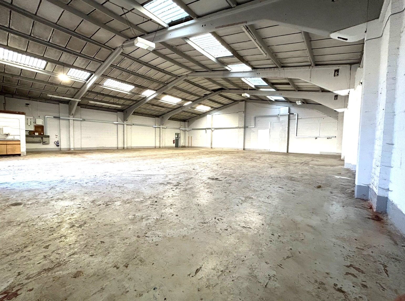 1 Tadman St, Wakefield to rent Interior Photo- Image 1 of 3