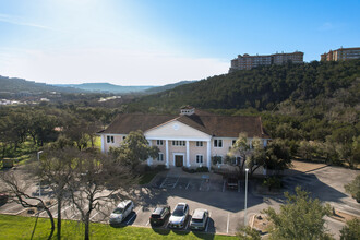 6601 Vaught Ranch Rd, Austin, TX for rent Building Photo- Image 1 of 12