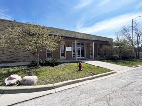 539 W Algonquin Rd, Arlington Heights, IL for sale Building Photo- Image 1 of 13