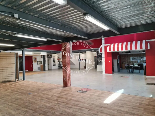 Vente Commerce 1 410 m²