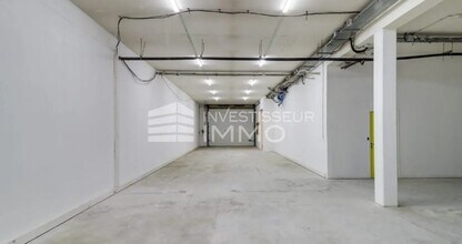 Light Industrial in Villiers-sur-Marne to rent Interior Photo- Image 2 of 4