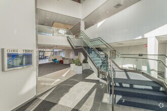 33 Boston Post Rd W, Marlborough, MA for rent Lobby- Image 1 of 7