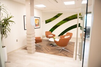 10000 Lincoln Dr E, Marlton, NJ to rent Interior Photo- Image 2 of 14