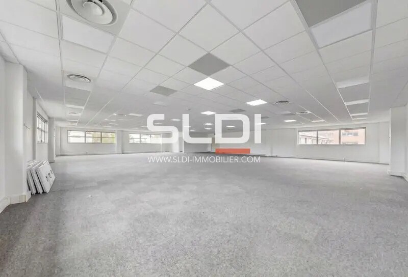 Office in OULLINS-PIERRE-BÉNITE for sale - Interior Photo - Image 2 of 7
