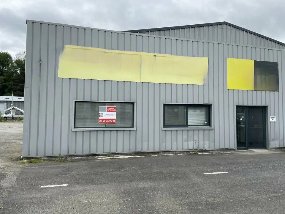 Vente Local d'activités 600 m² - Photo 1
